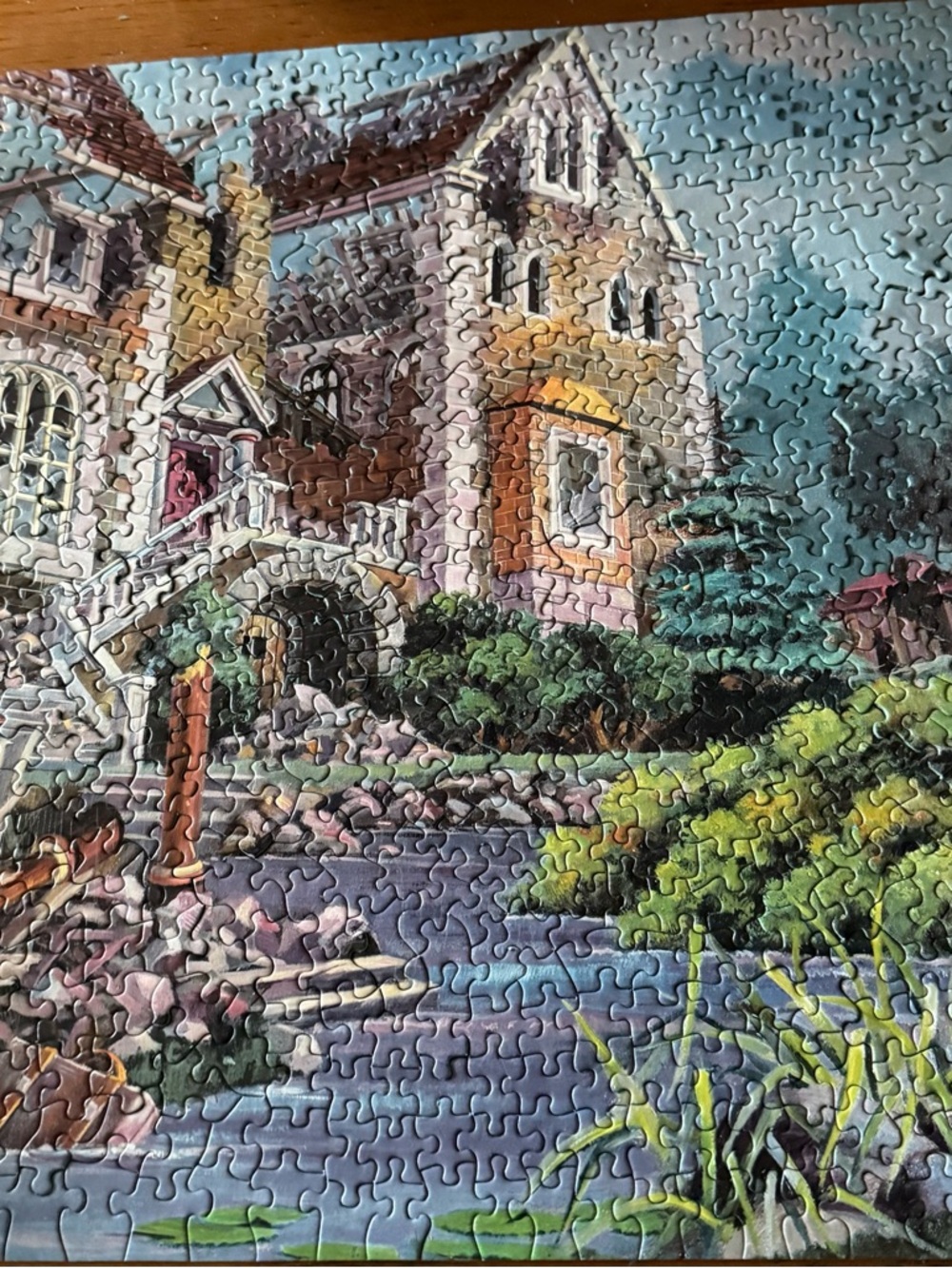 The fall of heathmoor manor 1000 piece jigsaw puzzle - Picture 8 of 8